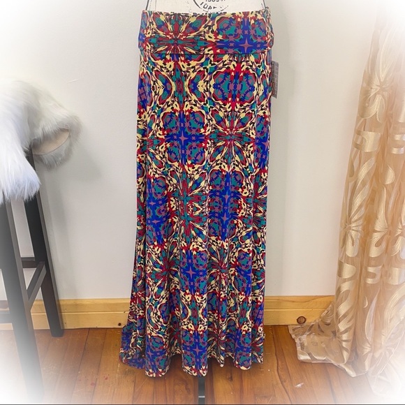 💕New With Tag Super Cute Lularoe Maxi Skirt💕 - Picture 2 of 11